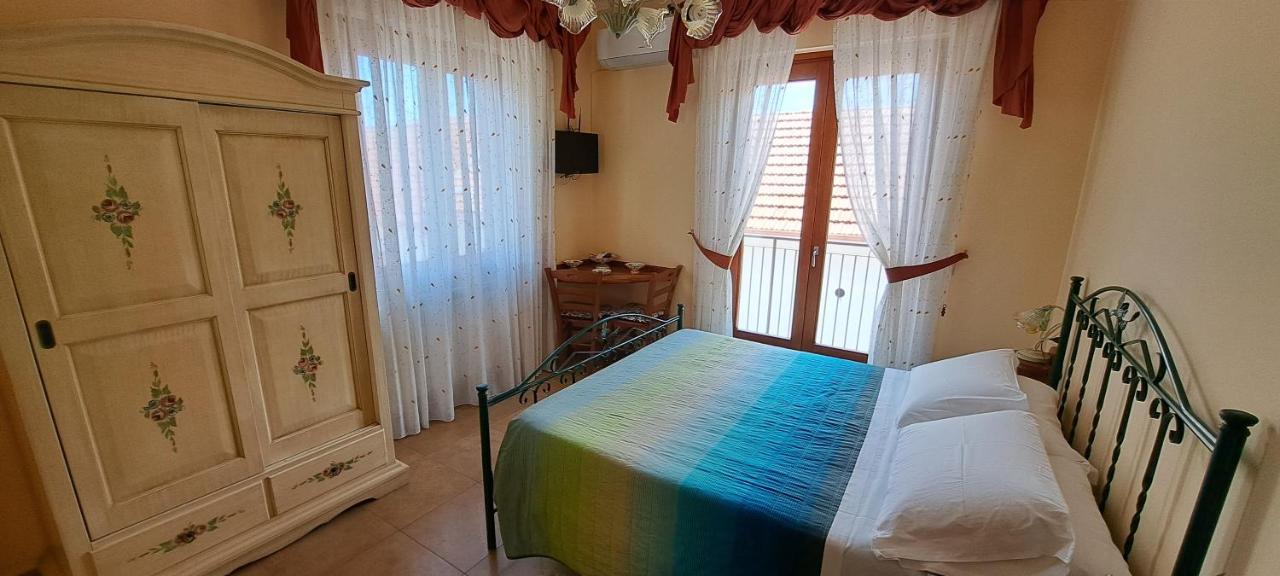 B&B Springs Of Gods Pianillo Luaran gambar